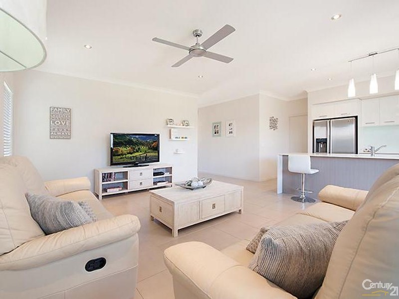 7 Peppermint Crescent, Sippy Downs QLD 4556