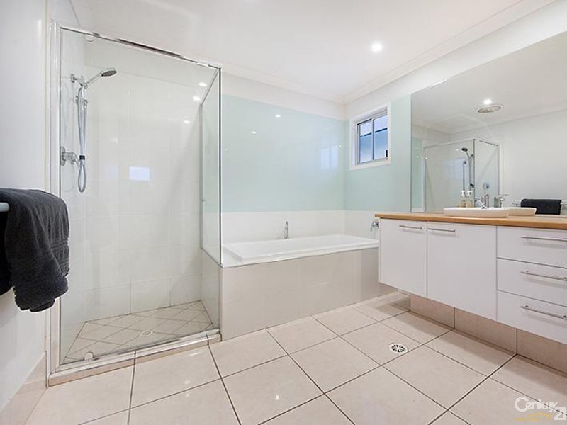 13  Fitzwilliam Drive, Sippy Downs QLD 4556