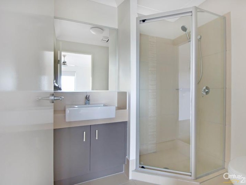 2/22 Headland Court, Birtinya QLD 4575