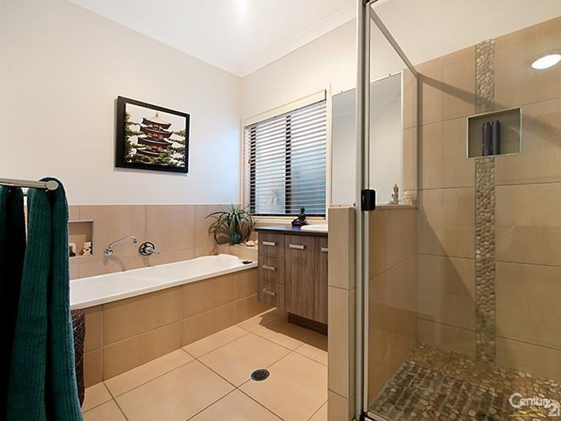 1 Marsalis Street, Sippy Downs QLD 4556