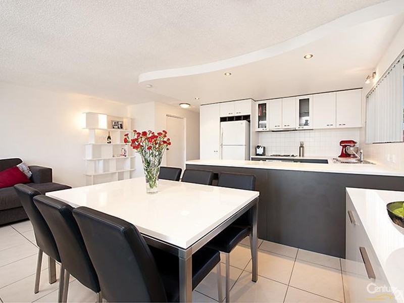 1/ 77   Buderim Avenue, Mooloolaba QLD 4557