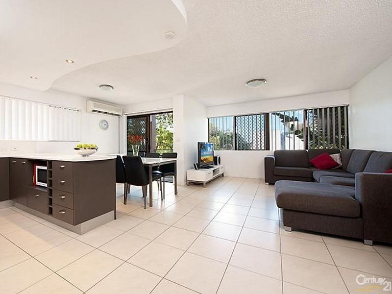 1/ 77   Buderim Avenue, Mooloolaba QLD 4557