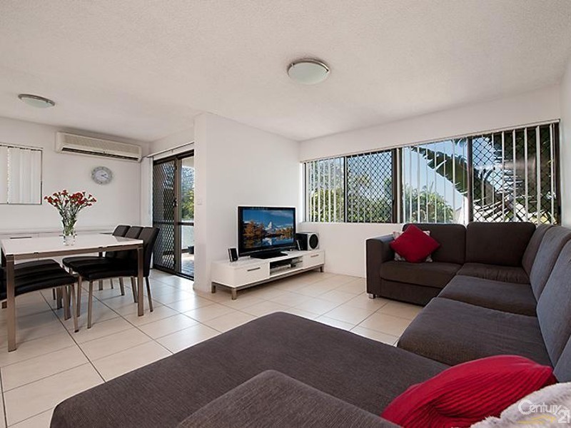 1/ 77   Buderim Avenue, Mooloolaba QLD 4557