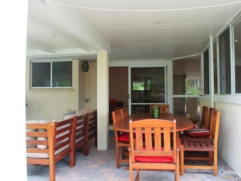 4 Kona Court, Mountain Creek QLD 4557