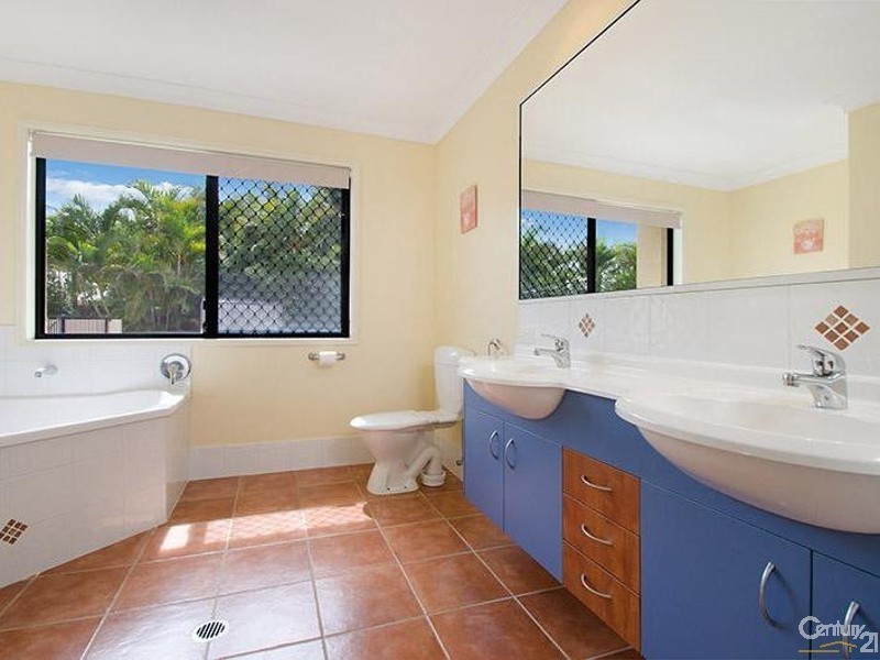 2  Leah Close, Buderim QLD 4556