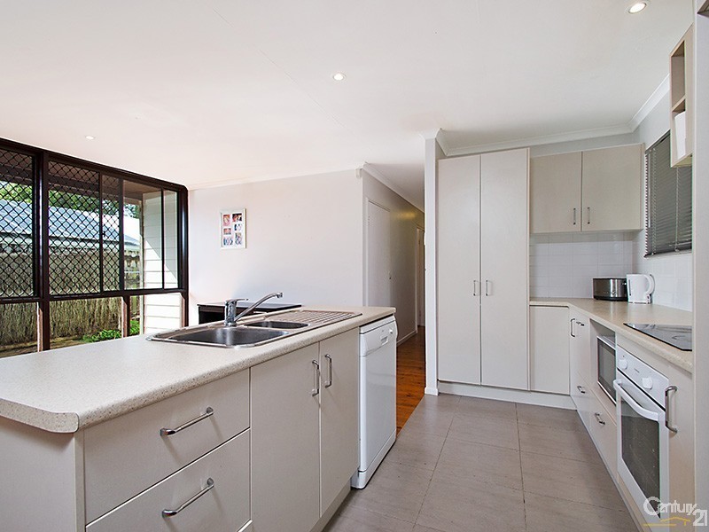 31 Warung Avenue, Maroochydore QLD 4558