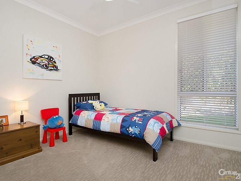 1 Forest Pines Boulevard, Forest Glen QLD 4556