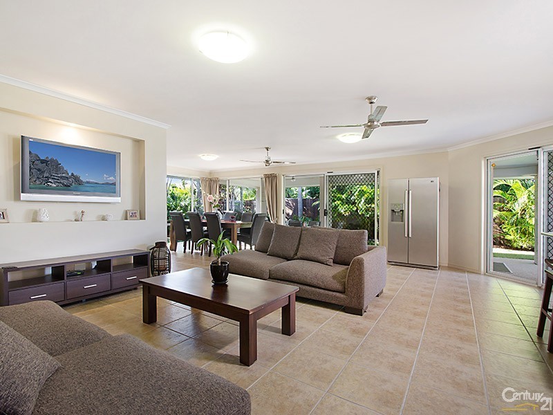 18 Sailfish Drive, Mountain Creek QLD 4557