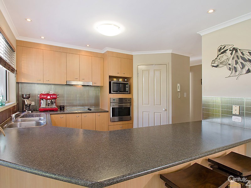 18 Sailfish Drive, Mountain Creek QLD 4557