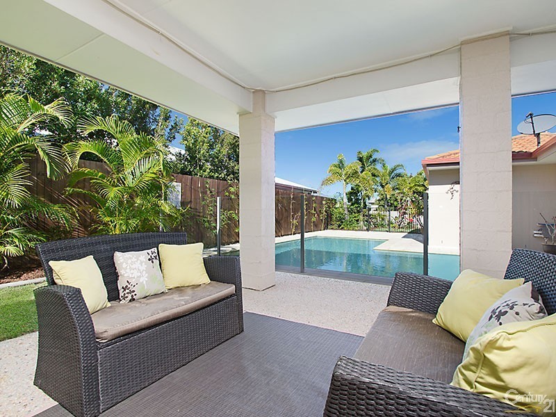 18 Sailfish Drive, Mountain Creek QLD 4557