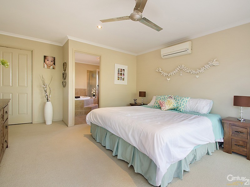 18 Sailfish Drive, Mountain Creek QLD 4557