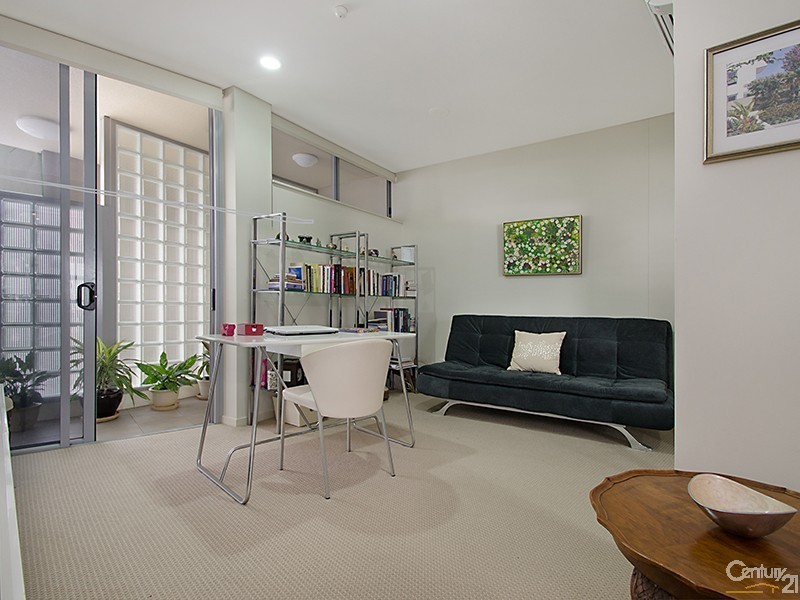 1102/12 Otranto Avenue, Caloundra QLD 4551