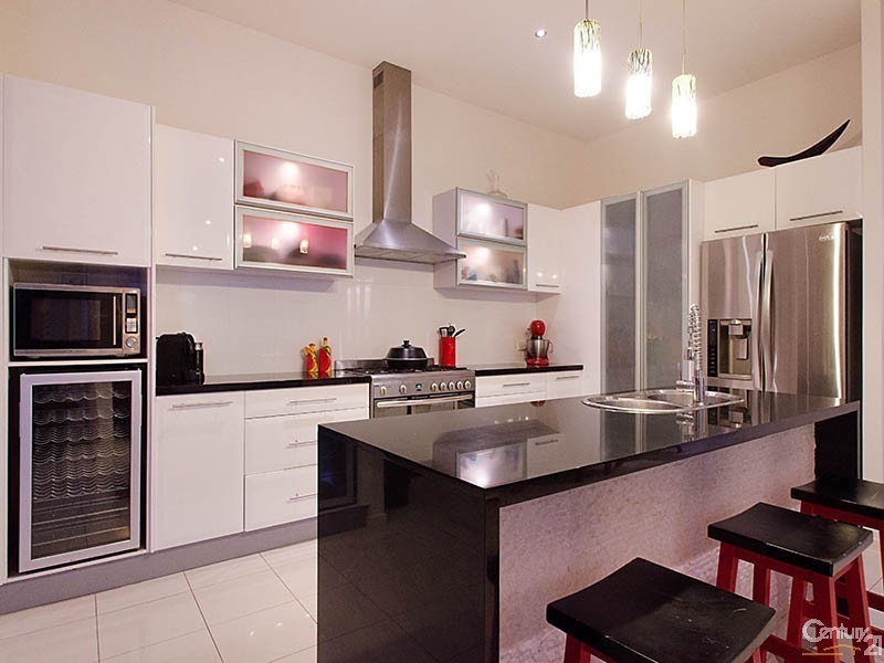 5 Marsalis Street, Sippy Downs QLD 4556