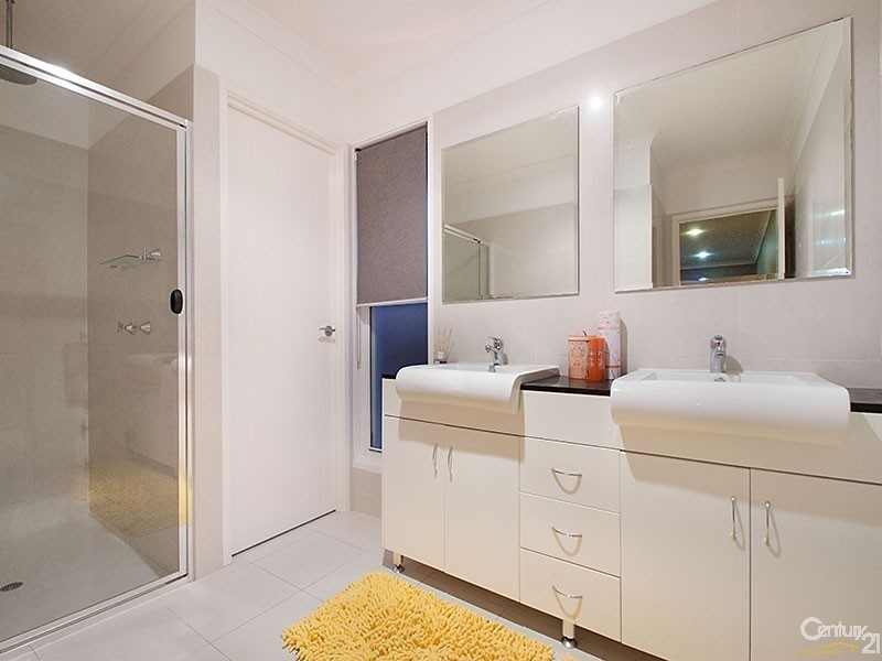 5 Marsalis Street, Sippy Downs QLD 4556