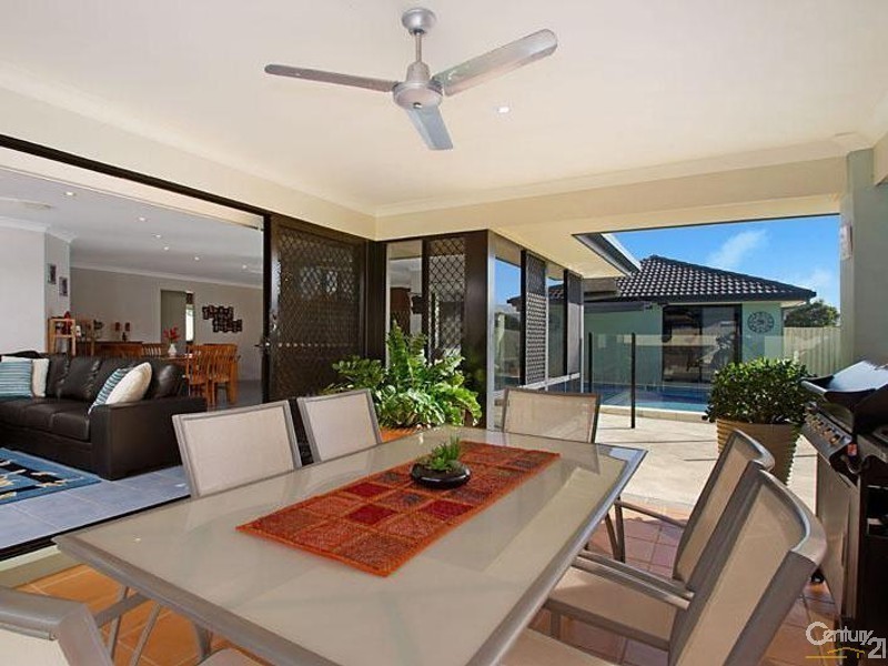 4 Prow Street, Caloundra West QLD 4551