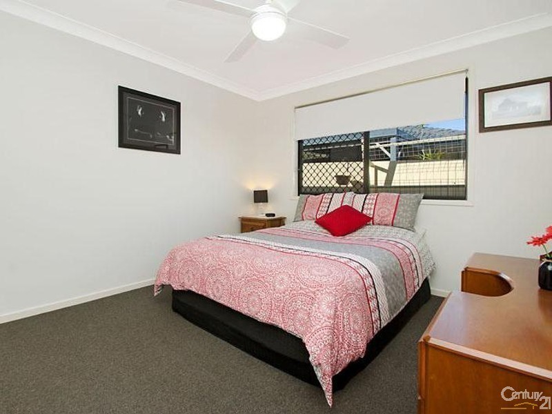 4 Prow Street, Caloundra West QLD 4551