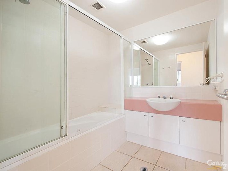 5/2 St Martins, Buderim QLD 4556