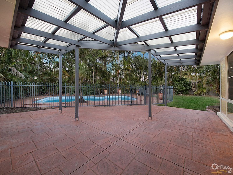 7 Teasel Court, Mountain Creek QLD 4557