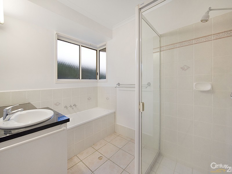 7 Teasel Court, Mountain Creek QLD 4557