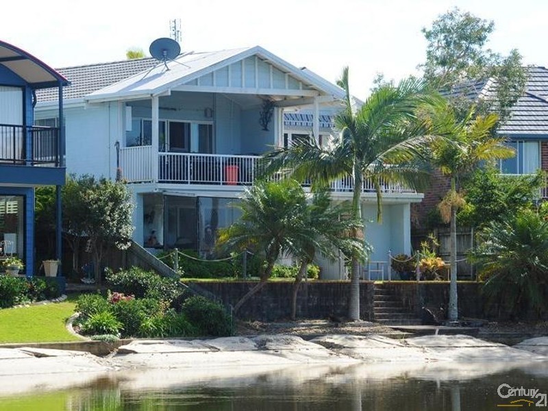 3/12 Carrothool Place, Mooloolaba QLD 4557