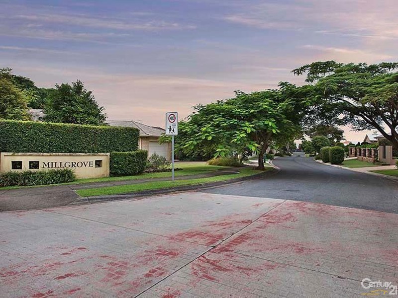 13 Millgrove Place, Buderim QLD 4556