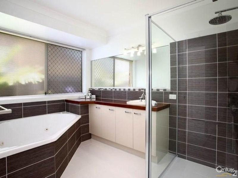 18 Bribie Pine Court, Buderim QLD 4556