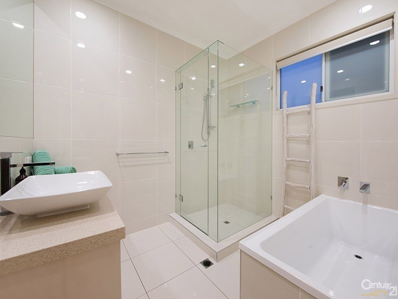 10 Onkara Street, Buderim QLD 4556