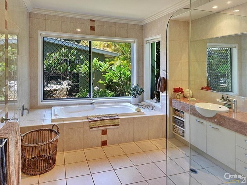 6 Tindale Avenue, Buderim QLD 4556