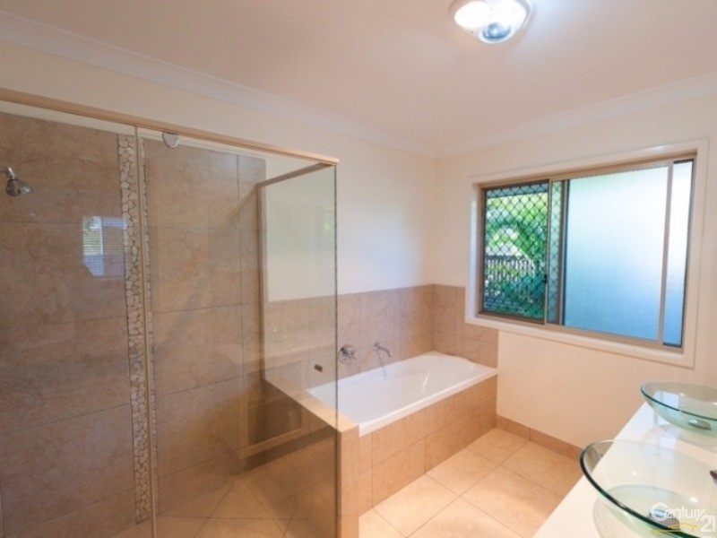 34 Riveroak Way, Sippy Downs QLD 4556