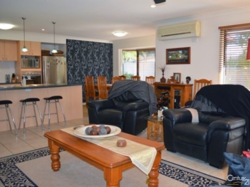14 Sailfish Drive, Mountain Creek QLD 4557