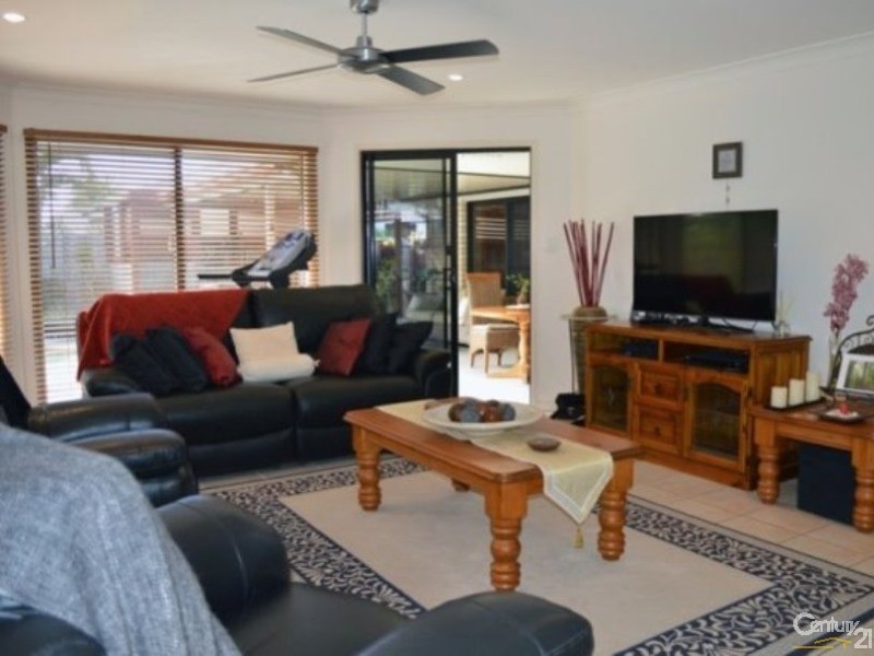 14 Sailfish Drive, Mountain Creek QLD 4557