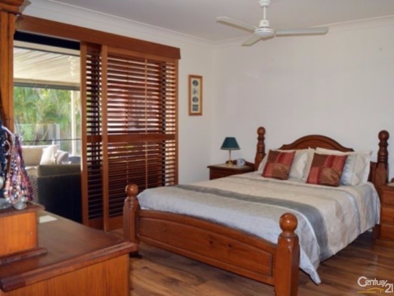 14 Sailfish Drive, Mountain Creek QLD 4557