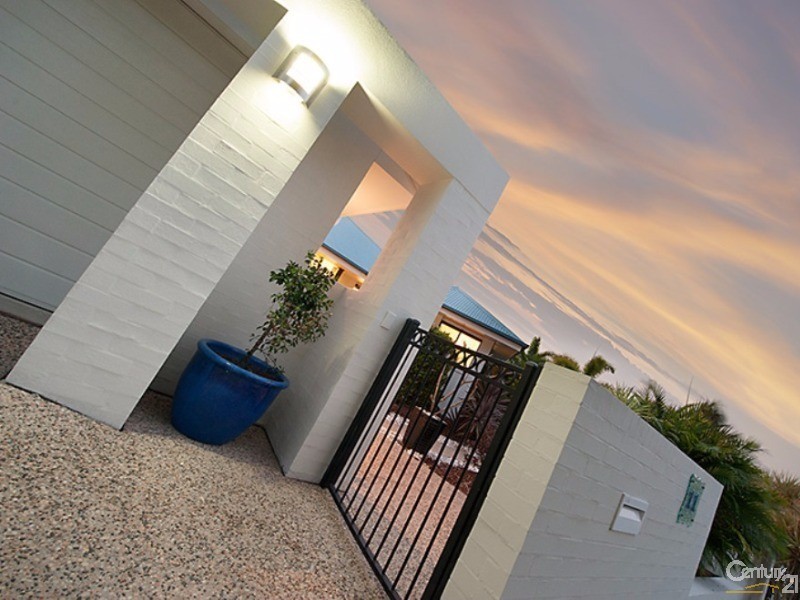 11 Leah Close, Mountain Creek QLD 4557