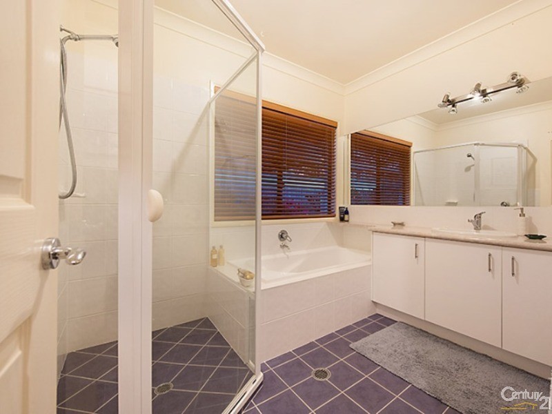 11 Leah Close, Mountain Creek QLD 4557