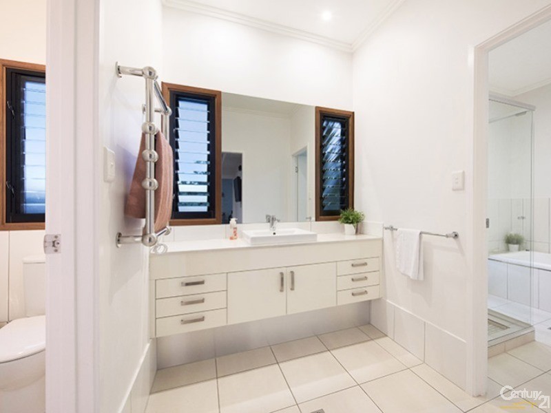 194 Mons School Road, Buderim QLD 4556