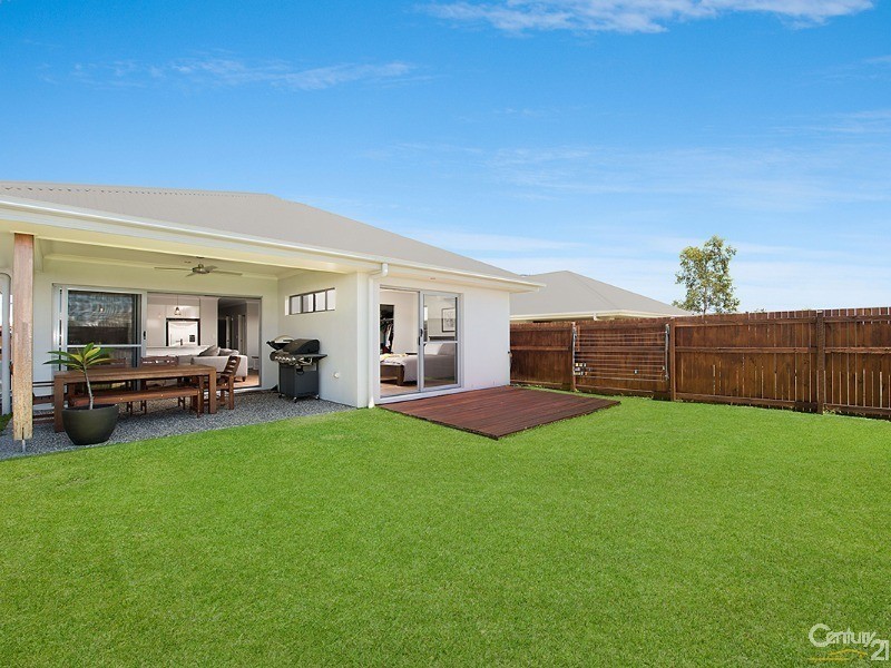 74 Brampton Crescent, Mountain Creek QLD 4557