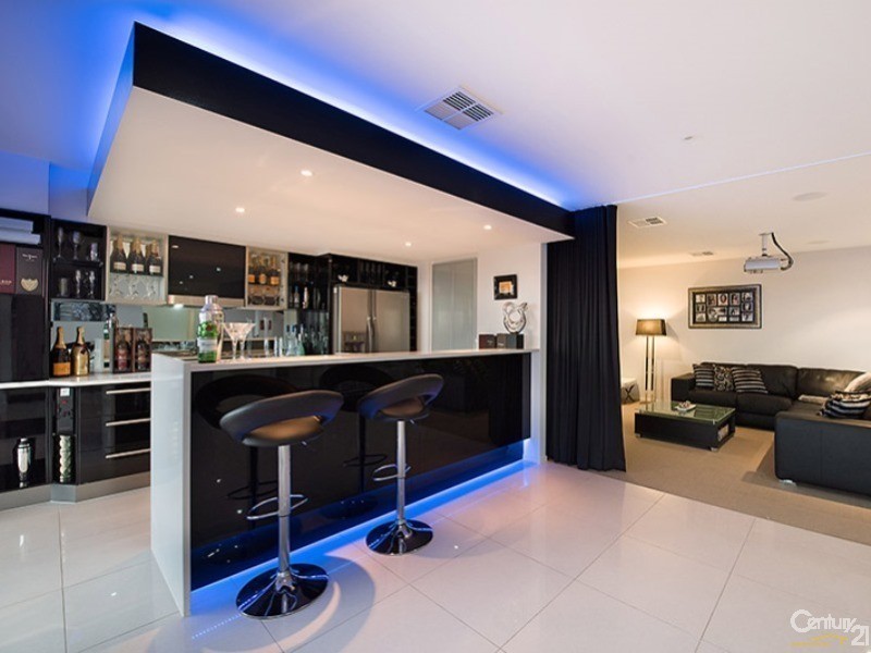 11 Rim Road, Buderim QLD 4556