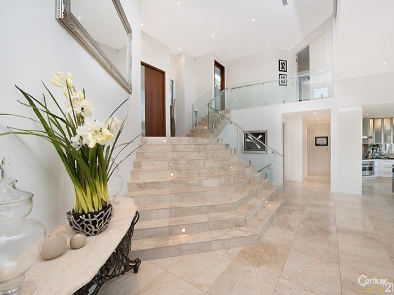 11 Rim Road, Buderim QLD 4556