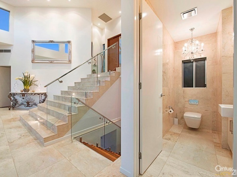 11 Rim Road, Buderim QLD 4556