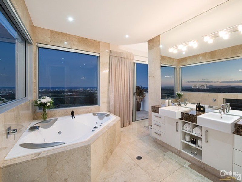 11 Rim Road, Buderim QLD 4556