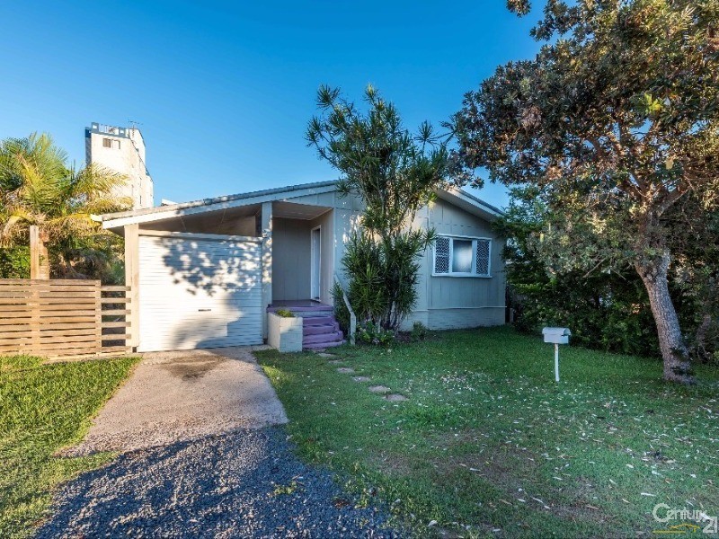 27 Taylor Avenue, Golden Beach QLD 4551