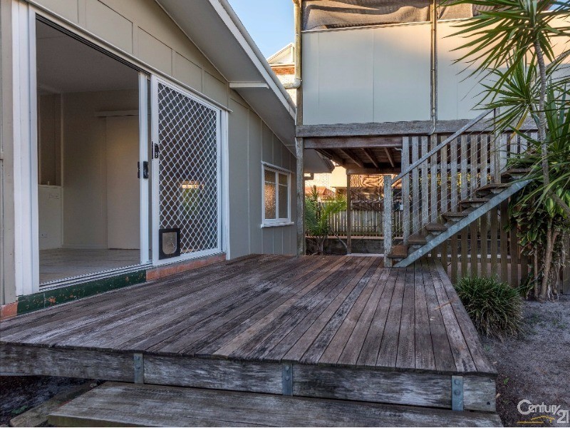 27 Taylor Avenue, Golden Beach QLD 4551