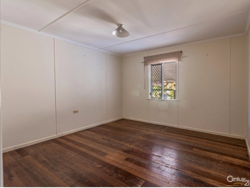 27 Taylor Avenue, Golden Beach QLD 4551