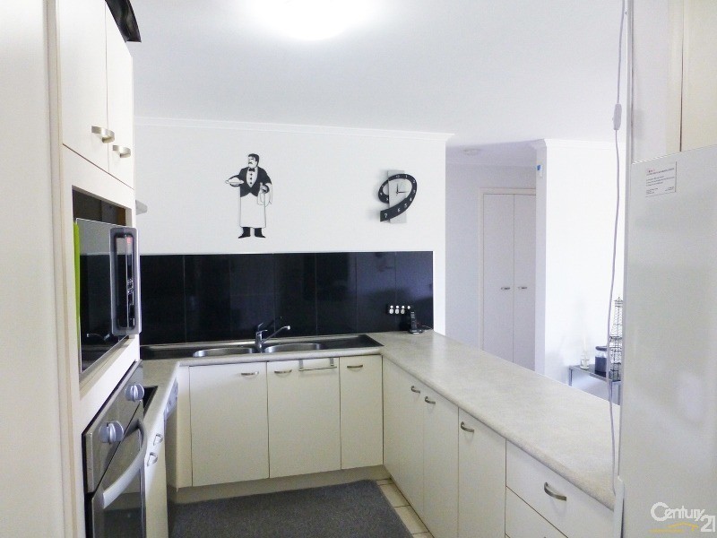 1/3 Quondong Street, Mooloolaba QLD 4557