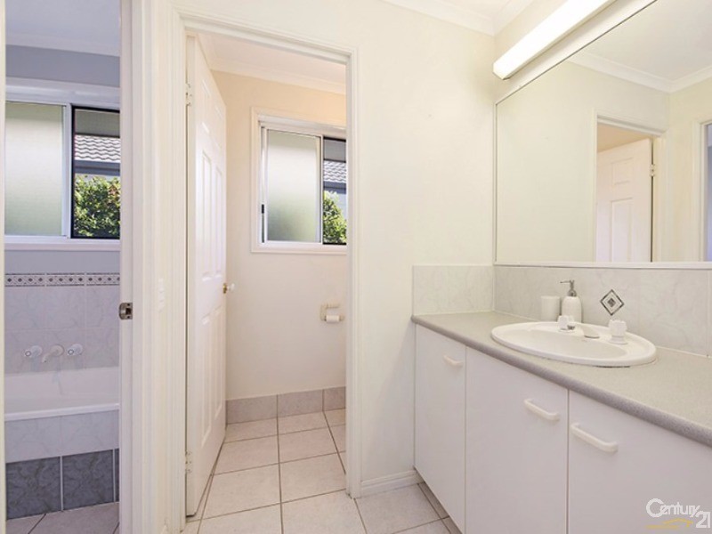 20 Glenfields Boulevard, Mountain Creek QLD 4557