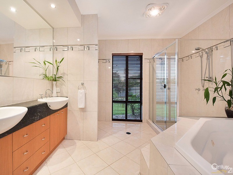 20 Springbrook Grove, Buderim QLD 4556
