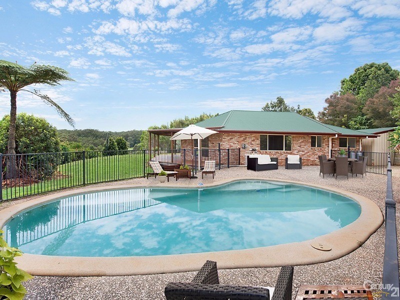 42 Johnson Road, Mapleton QLD 4560