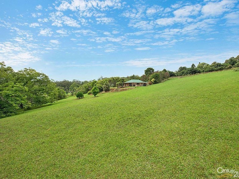 42 Johnson Road, Mapleton QLD 4560