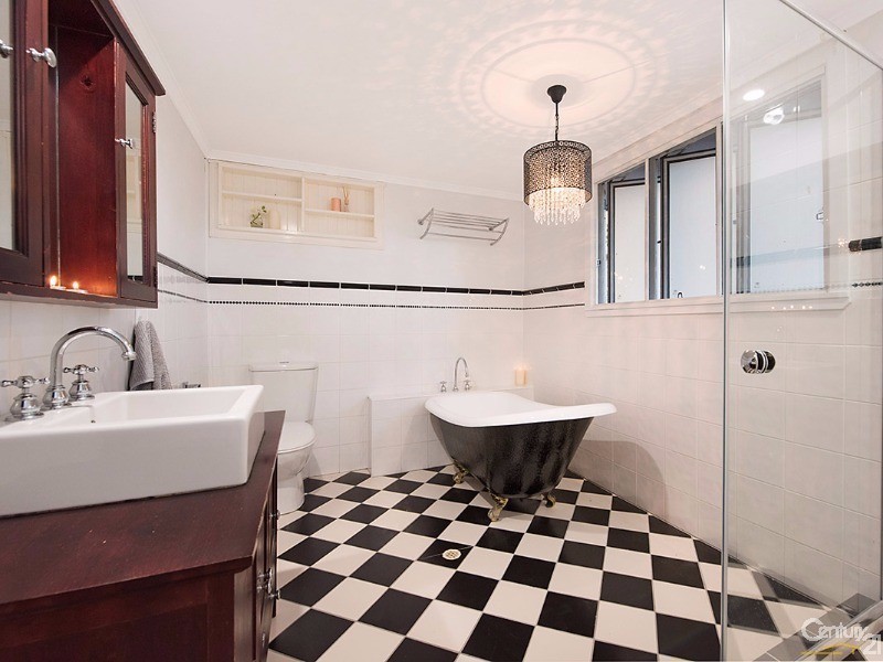 606 Glenview Road, Glenview QLD 4553
