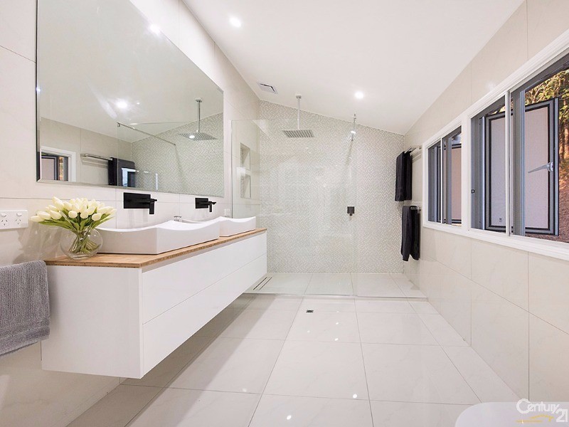 606 Glenview Road, Glenview QLD 4553